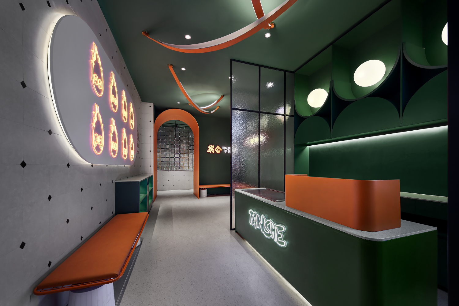 川味干锅快餐店